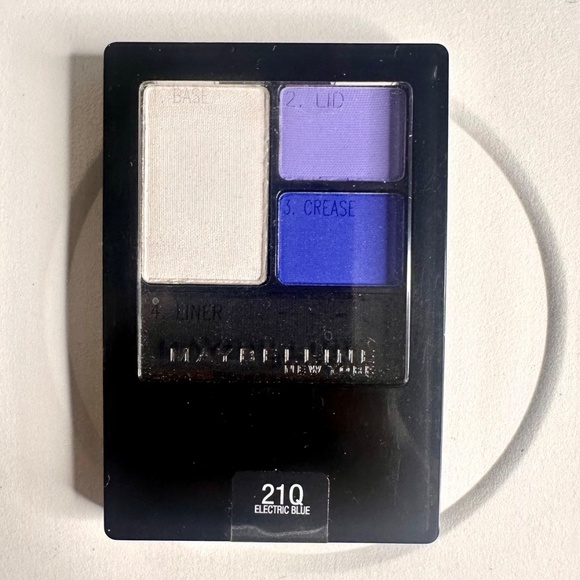 MAYBELLINE Eyeshadow 4 sets WWT - Picture 2 of 12